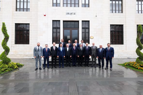Türkiye Büyük Millet Meclisi (TBMM) 29. Başkanı Prof. Dr. Mustafa