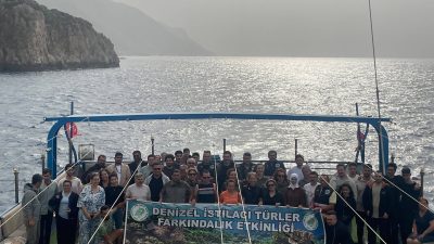 Doğaseverler, Samandağ Çevlik Limanı’ndan Yayladağı Karamağara Koyu’na uzanan etkinlikte denizel