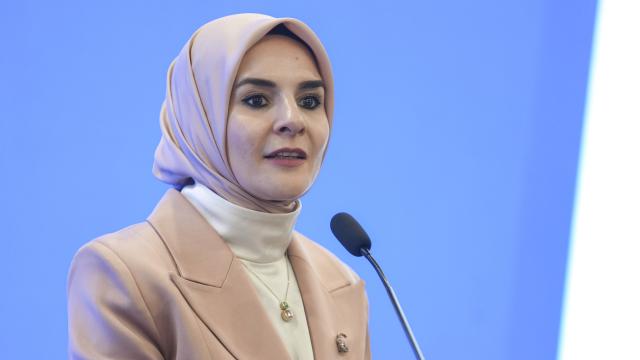 15 yaş altına sosyal medya yasağı geliyor. 15-18 yaş grubuna