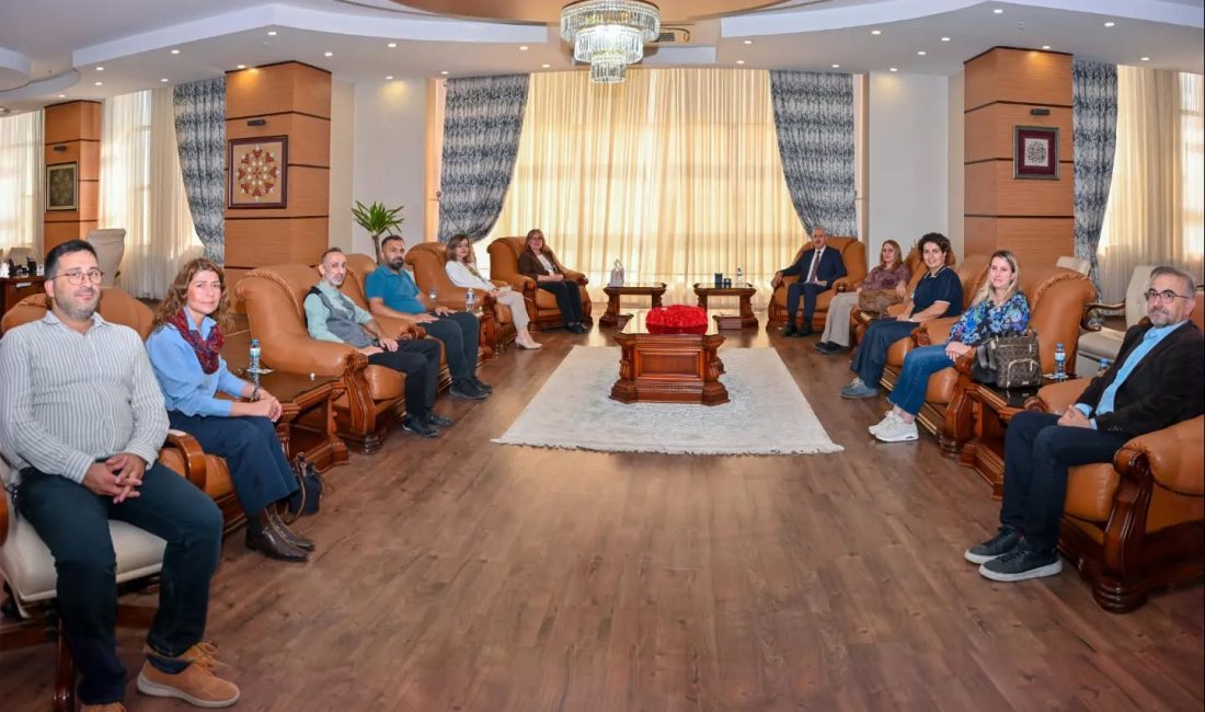 Kamu Yönetimi Derneği yönetim kurulu ve üyeleri, Hatay Mustafa Kemal