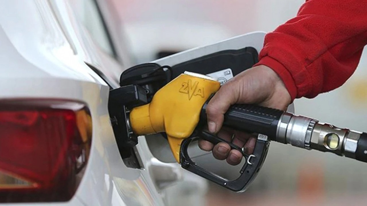 1 Kasım’da benzine 4,15 TL, motorine ise 3,60 TL zam
