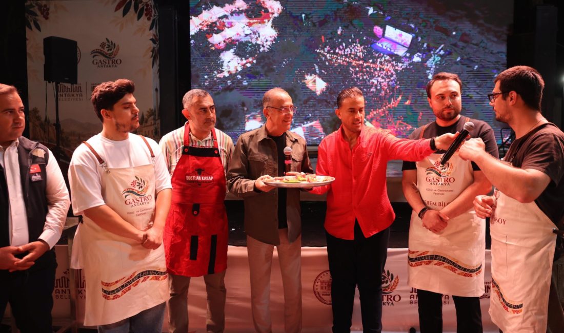 MasterChef yarışmacıları Kerem Bilginer ve Alican Sabunsoy, Gastro Antakya etkinliklerinde