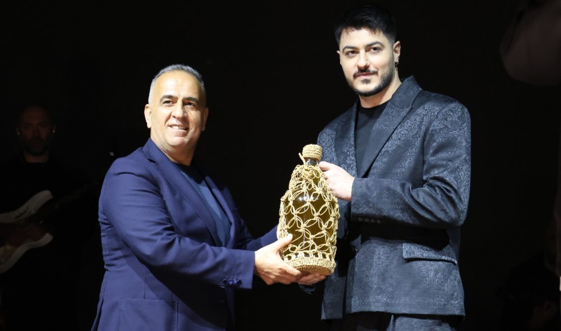 Hatay’da 10’uncusu düzenlenen Altınözü Zeytin, Zeytinyağı ve Gastronomi Festivali’nde sahne