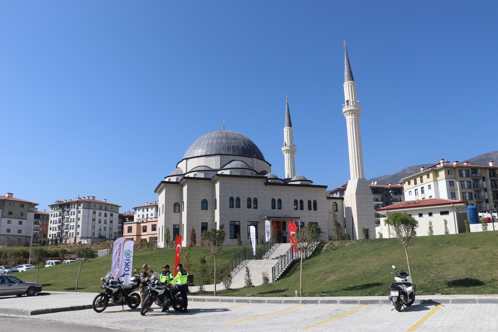 Hatay’ın Antakya ilçesi Gülderen Mahallesi’nde TOKİ tarafından yaptırılan cami, 6