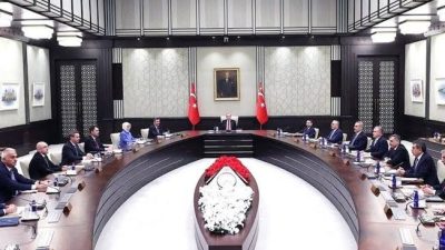 Cumhurbaşkanlığı Kabinesi, bugün saat 15.00’te Beştepe’de toplanacak. Toplantıda ekonomi, fon