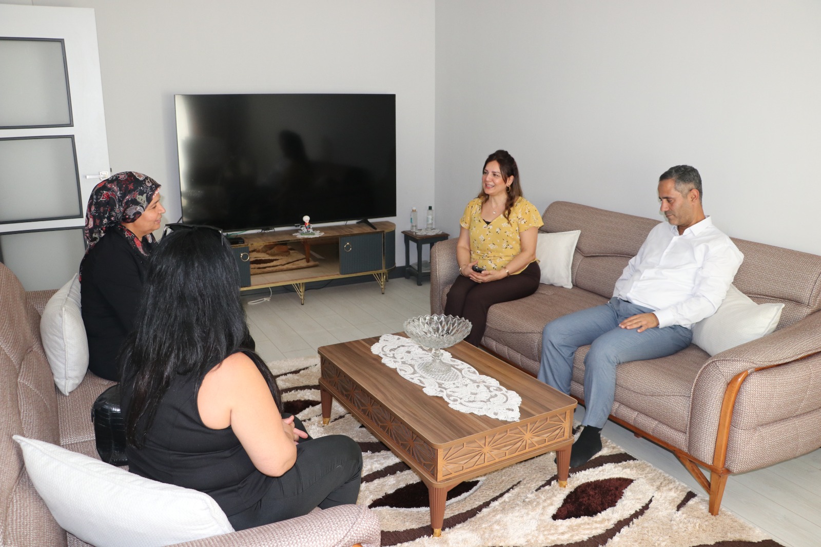 Hatay’ın Antakya ilçesinde Ürgenpaşa Mahallesi Muhtarı Feryal Sahillioğlu, deprem sonrası