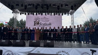 Hatay’ın Altınözü ilçesinde bu yıl 10’uncusu düzenlenen Zeytin, Zeytinyağı ve