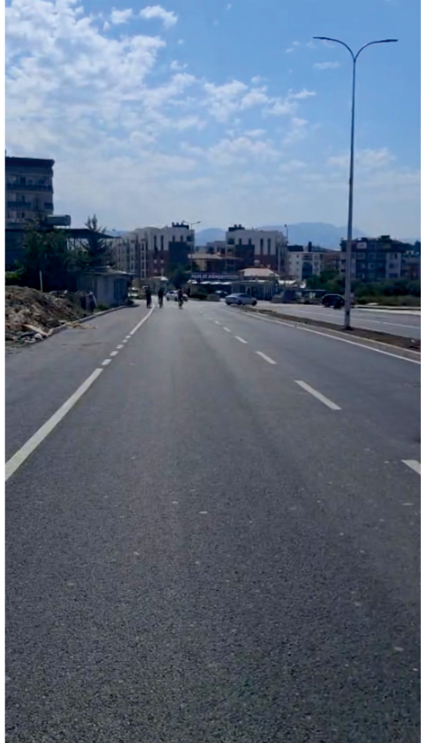 Çekmece–Esentepe yolu, asfaltlama çalışmalarının tamamlanmasının ardından yeniden trafiğe açılarak bölgedeki