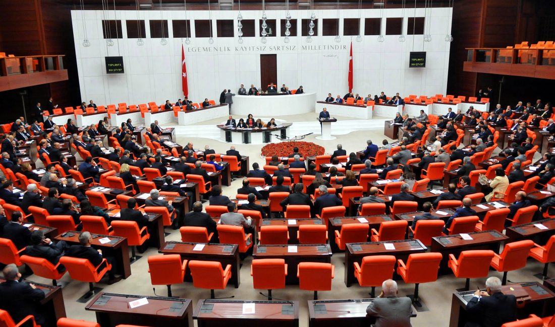 TBMM'de yeni haftada Kızılay Kanunu Teklifi, tasfiye edilen yatırım fonlarına