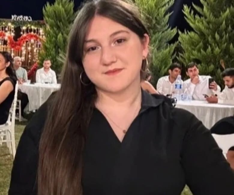 Hatay’ın Arsuz ilçesinde 20 yaşındaki Seval Torun, geçirdiği ani kalp