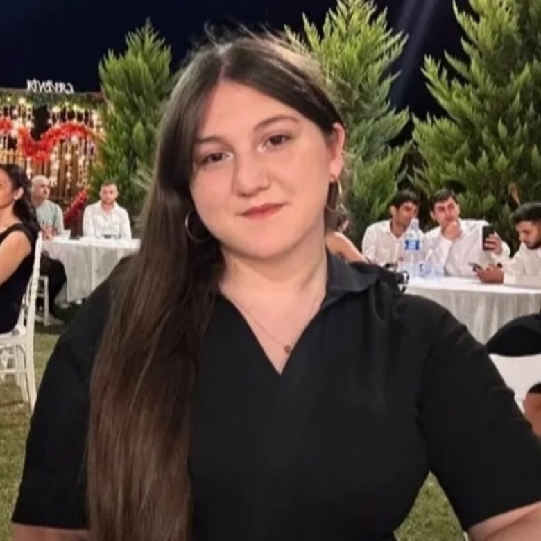 Hatay’ın Arsuz ilçesinde 20 yaşındaki Seval Torun, geçirdiği ani kalp