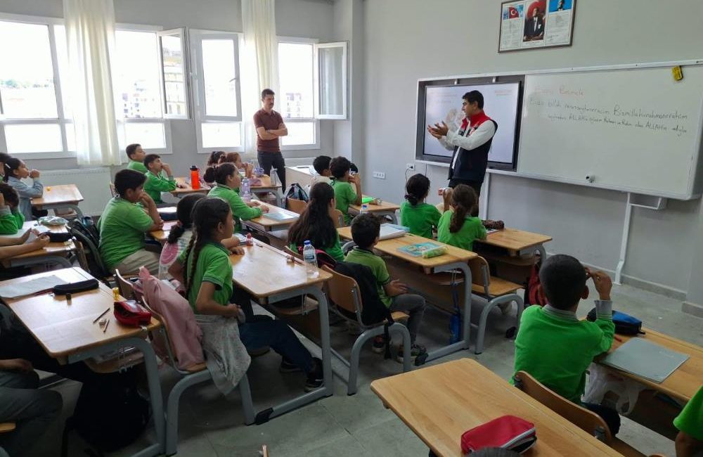 Hatay İl Tarım ve Orman Müdürlüğü koordinasyonunda 15 ilçedeki okullarda