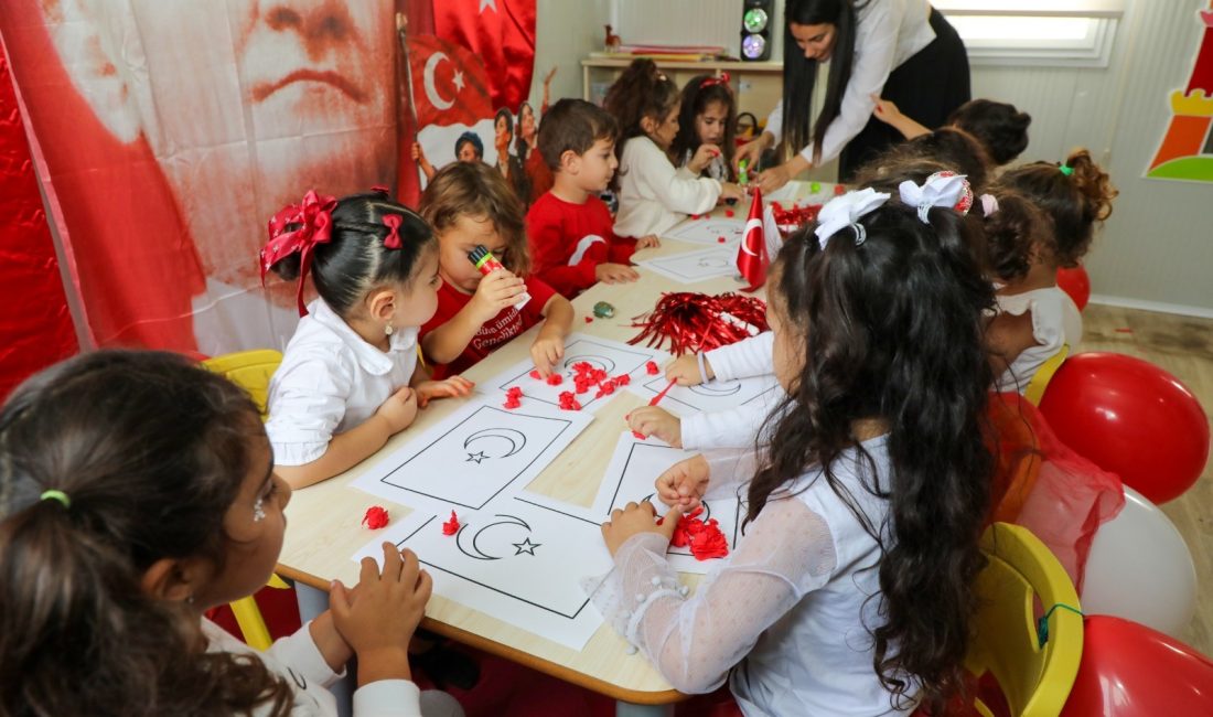 Hatay Büyükşehir Belediyesi (HBB) bünyesindeki kreşlerde, 29 Ekim Cumhuriyet Bayramı