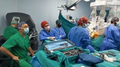 Trabzon’daki Karadeniz Teknik Üniversitesi (KTÜ) Farabi Hastanesi’nde robotik kalp ve