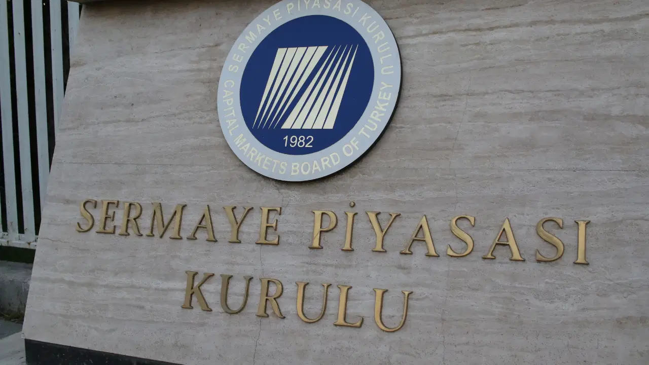 SPK, tasfiye kapsamındaki yatırım fonları ve borsada işlem gören paylardan