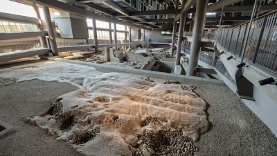 Antakya’daki Necmi Asfuroğlu Arkeoloji Müzesi’nde sergilenen yaklaşık 1.050 metrekarelik dünyanın