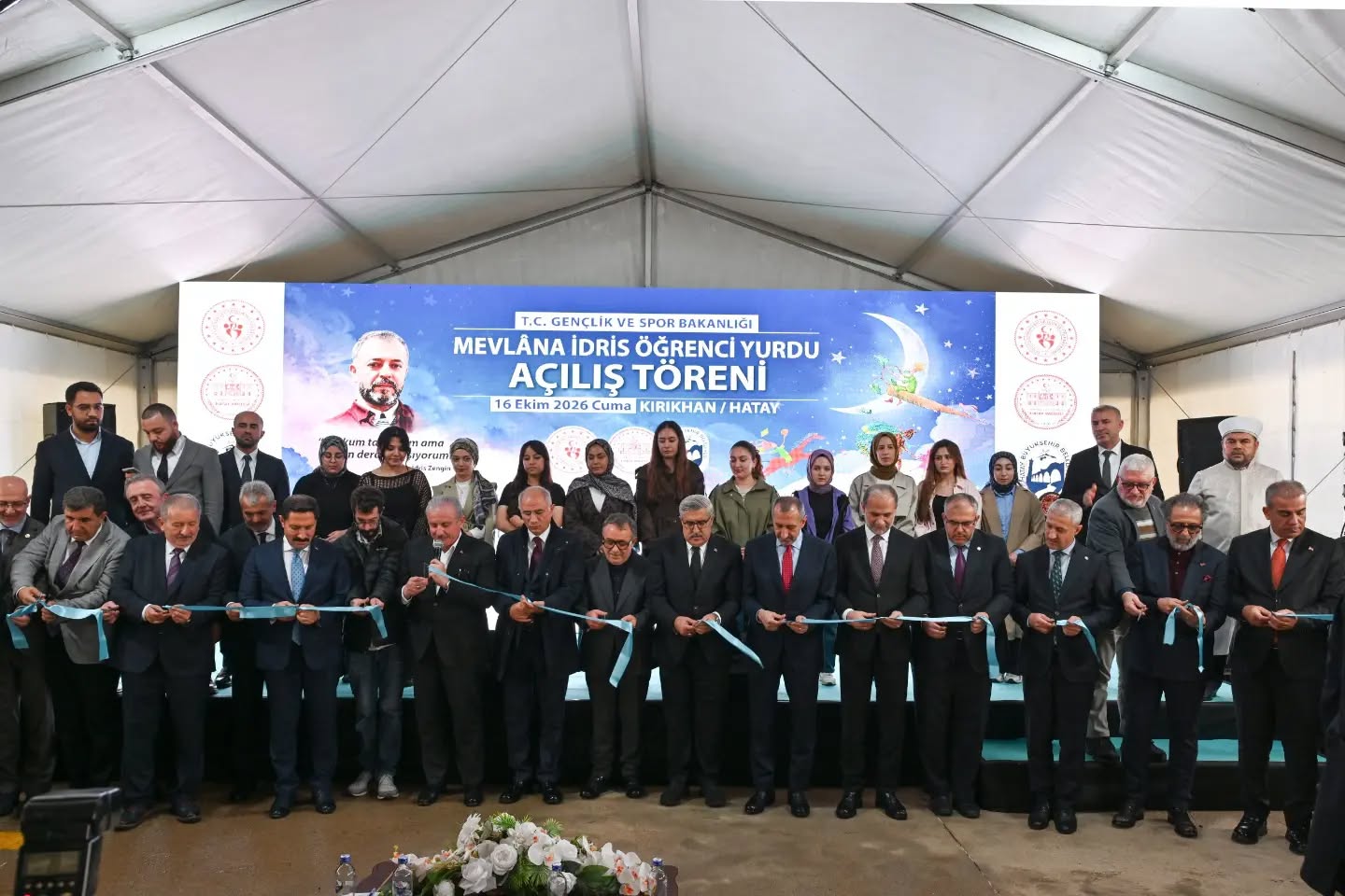 Mevlana İdris Zengin yurt açılışına katıldılar