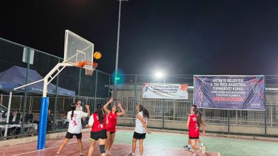 Antakya Belediyesi tarafından Cumhuriyet coşkusunu sporla buluşturmak amacıyla düzenlenen geleneksel
