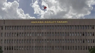 Eyüpsultan Belediyesi’ne yönelik soruşturma kapsamında Belediye Başkanı Mithat Bülent Özmen’in